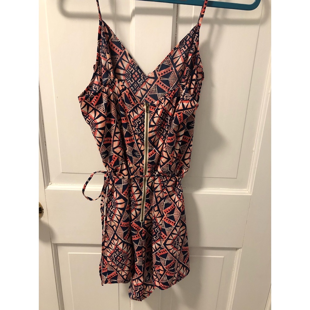 Pattern Romper - Picture 3 of 5